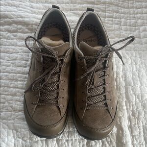 Women’s Dansko